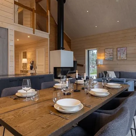 Sylvi By Hi Yllaes * Äkäslompolo